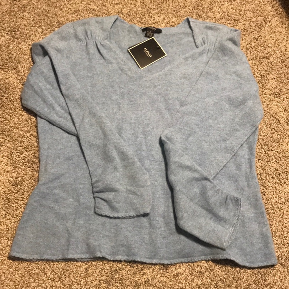 Cashmere sweater